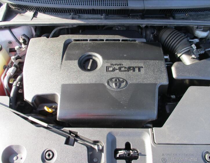 Toyota Avensis 38