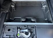 Land Rover Discovery 8