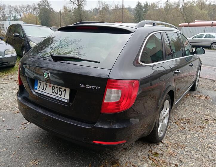 Škoda Superb 10