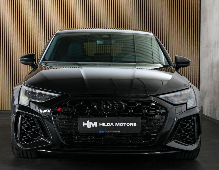 Audi RS3 5