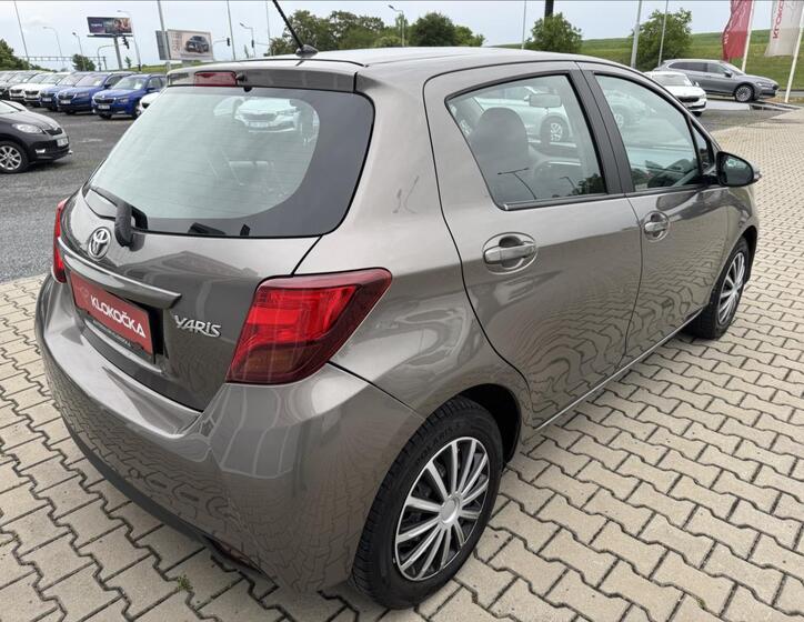 Toyota Yaris 7