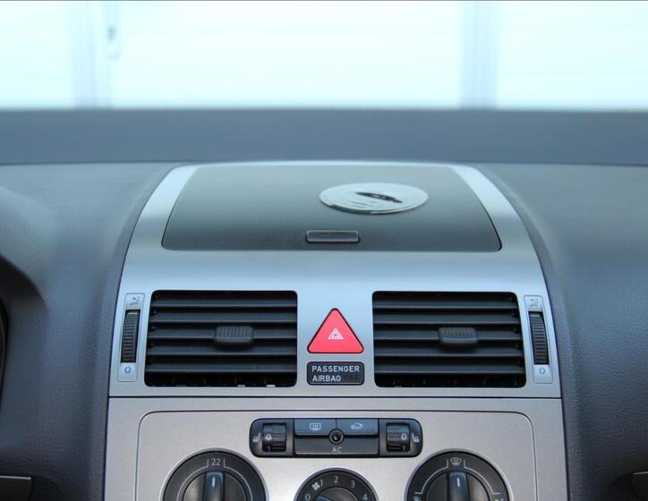 Volkswagen Touran 24