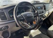 Ford Transit Custom 13