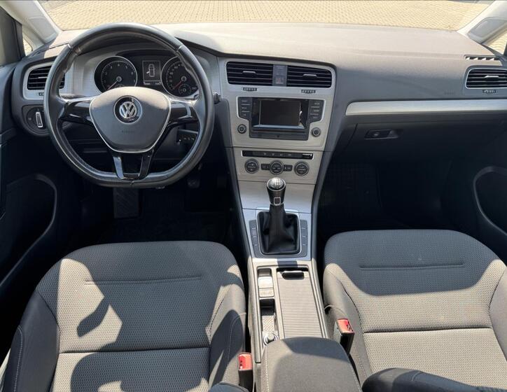 Volkswagen Golf 13