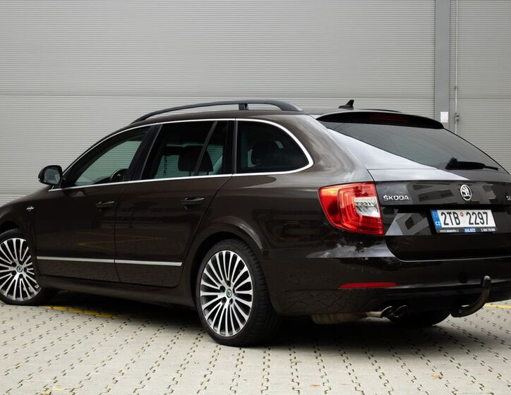 Škoda Superb 7