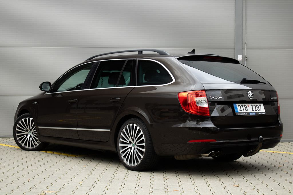 Škoda Superb