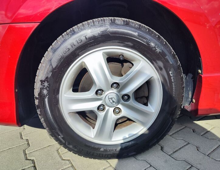 Hyundai i30 24