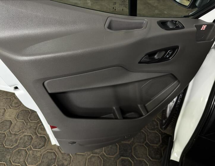 Ford Transit 14
