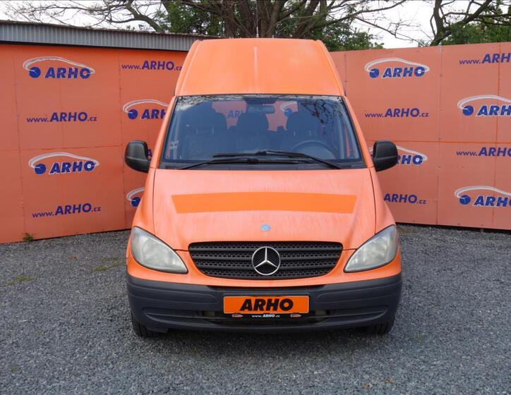 Mercedes-Benz Vito 2