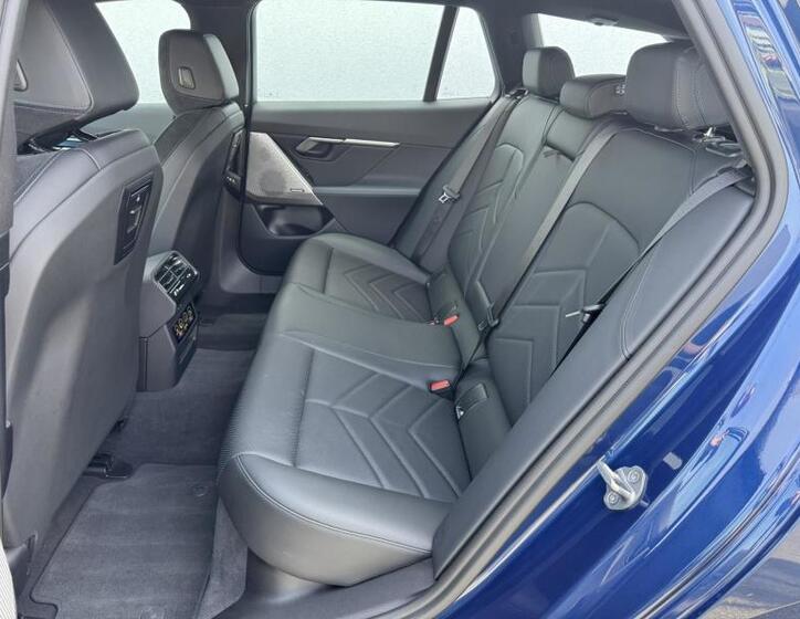 BMW i5 7