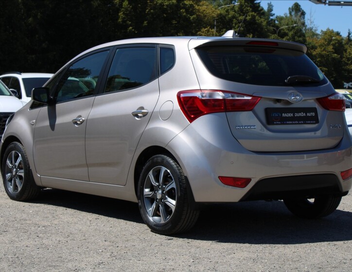 Hyundai ix20 7