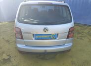 Volkswagen Touran 6