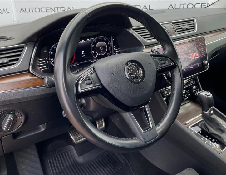 Škoda Superb 13