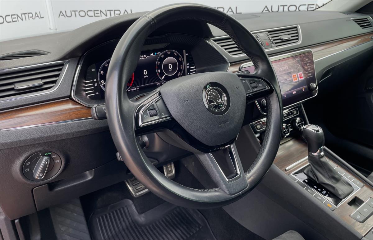 Škoda Superb