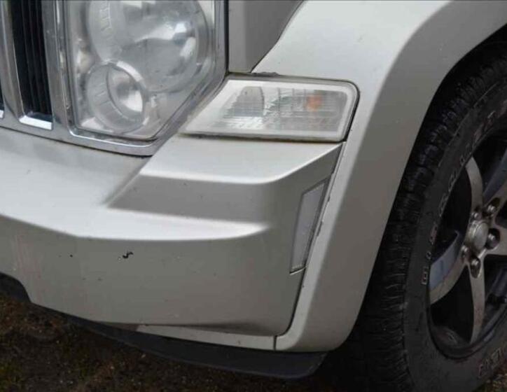 Jeep Cherokee 8