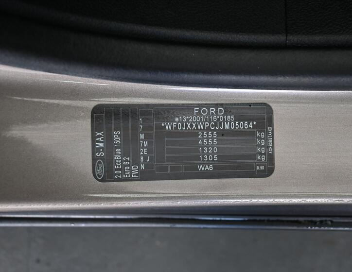 Ford S-MAX 8