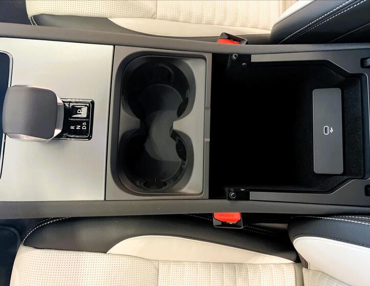 Land Rover Discovery Sport 22