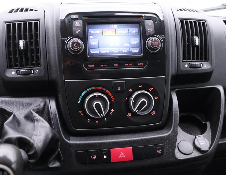 Peugeot Boxer 18