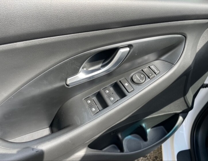 Hyundai i30 11