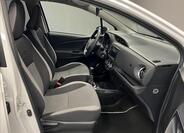 Toyota Yaris 8