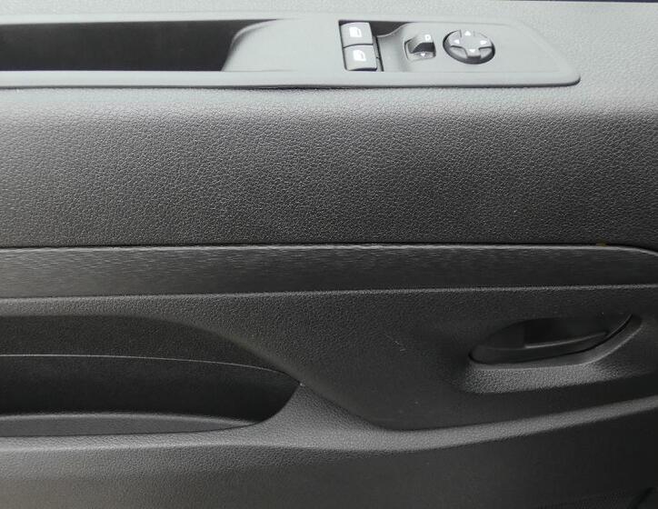 Toyota ProAce 9