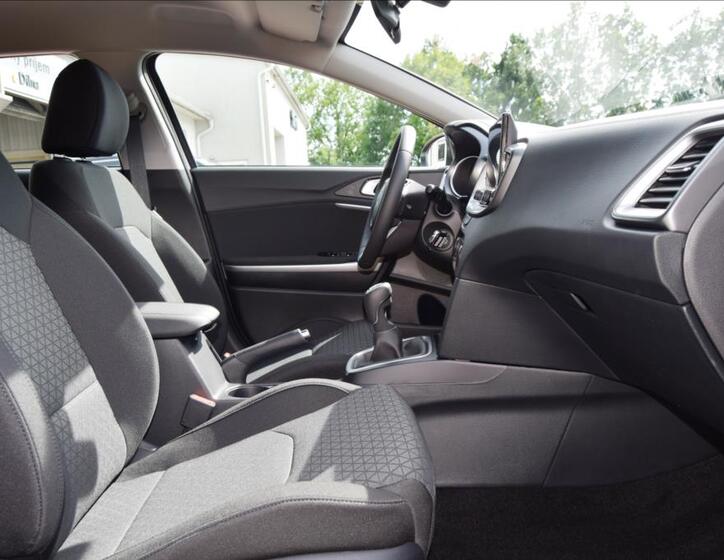KIA Ceed 4