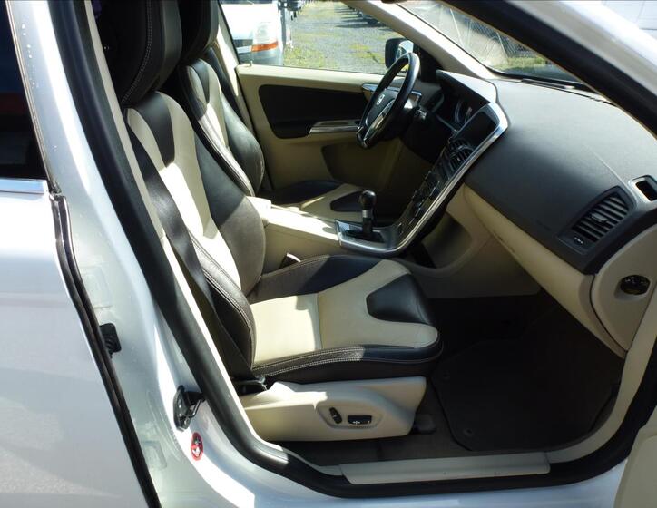 Volvo XC60 30