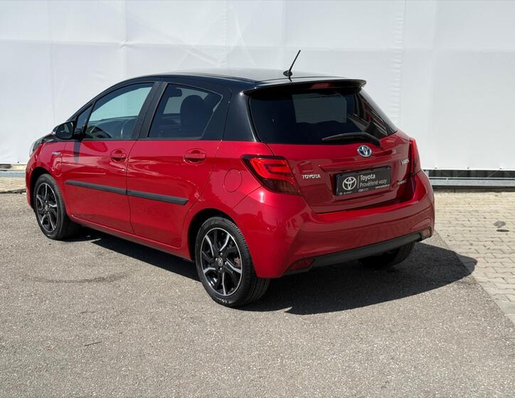 Toyota Yaris 4