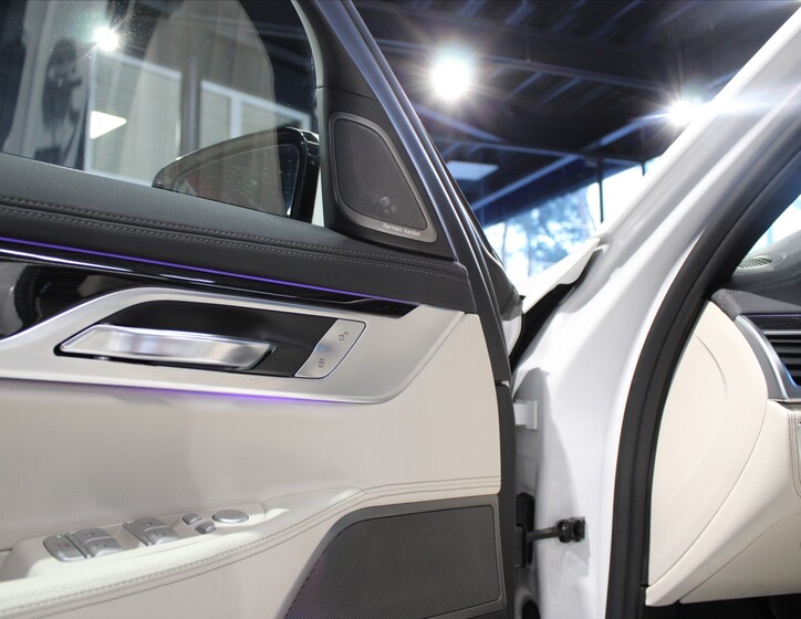 BMW Řada 7 10