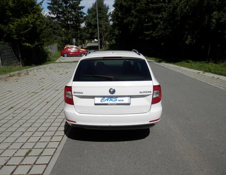 Škoda Superb 8