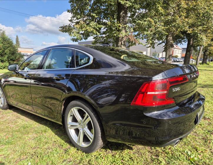 Volvo S90 7