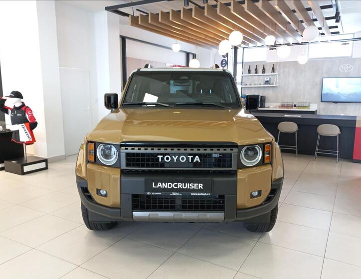 Toyota Land Cruiser 6