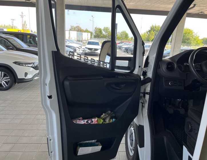 Mercedes-Benz Sprinter 7