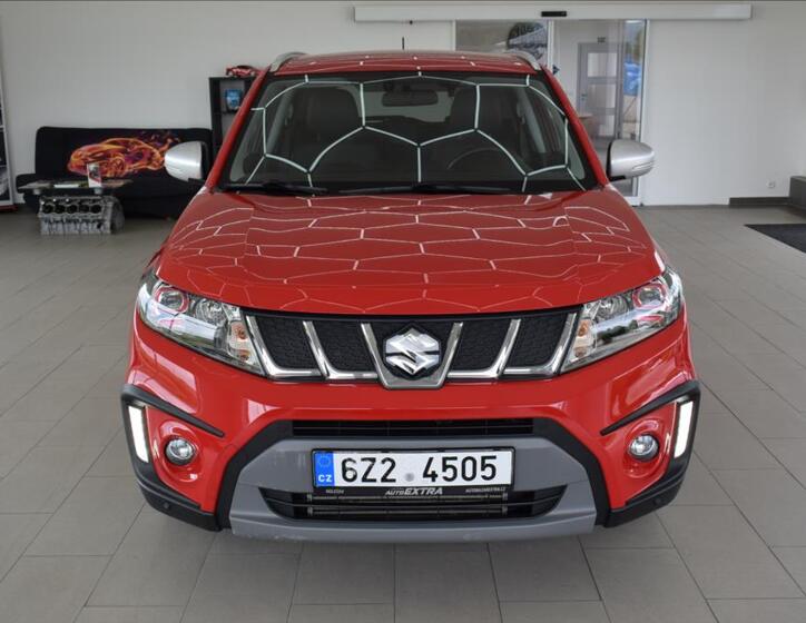 Suzuki Vitara 2