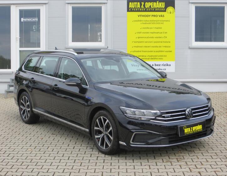 Volkswagen Passat 1