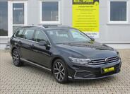 Volkswagen Passat 1