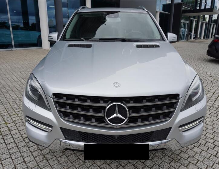 Mercedes-Benz Třídy M 2