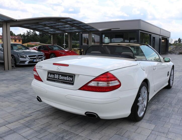 Mercedes-Benz SL 11