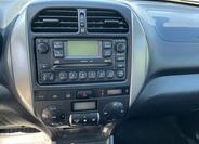Toyota RAV4 16