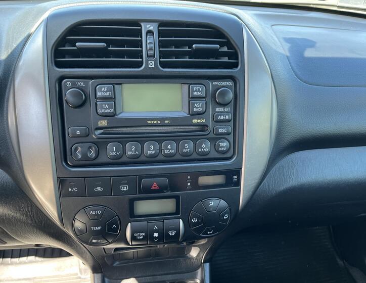 Toyota RAV4 16