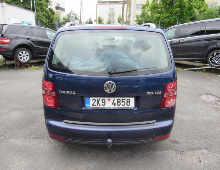 Volkswagen Touran 5