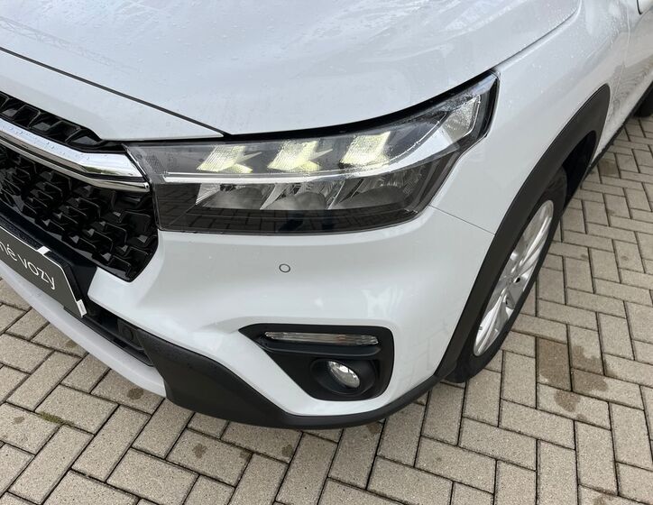 Suzuki S-Cross 10