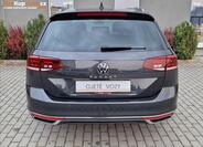 Volkswagen Passat 9