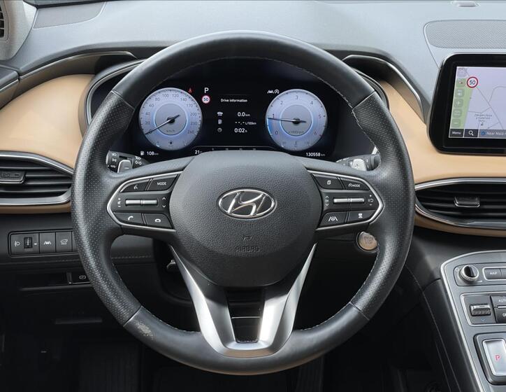 Hyundai Santa Fe 8