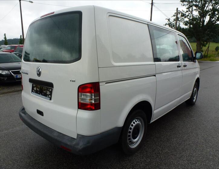 Volkswagen Transporter 9