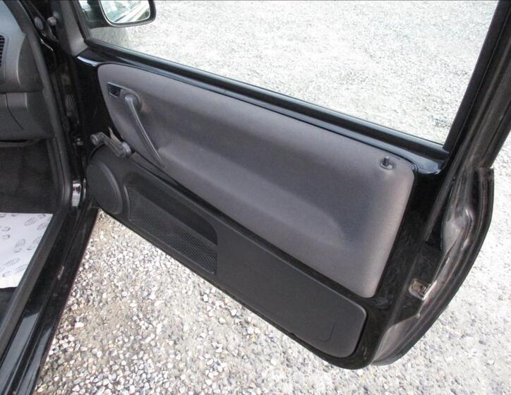 Volkswagen Lupo 9