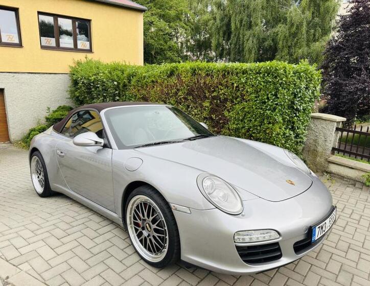 Porsche 911 18