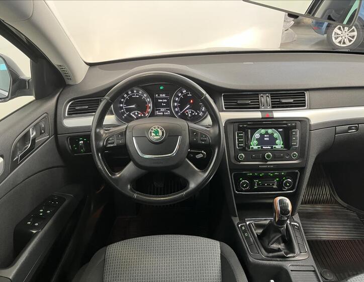 Škoda Superb 5