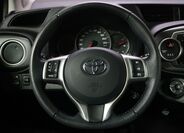 Toyota Yaris 14