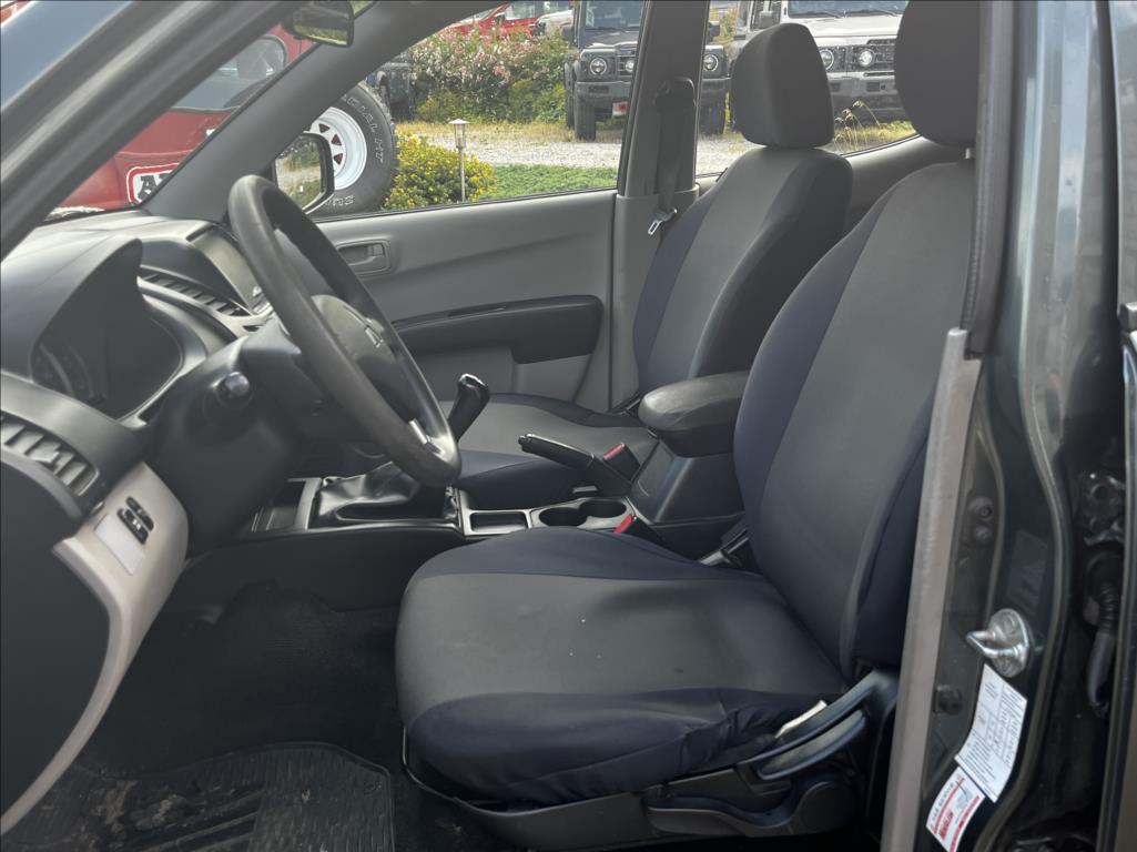 Mitsubishi L200